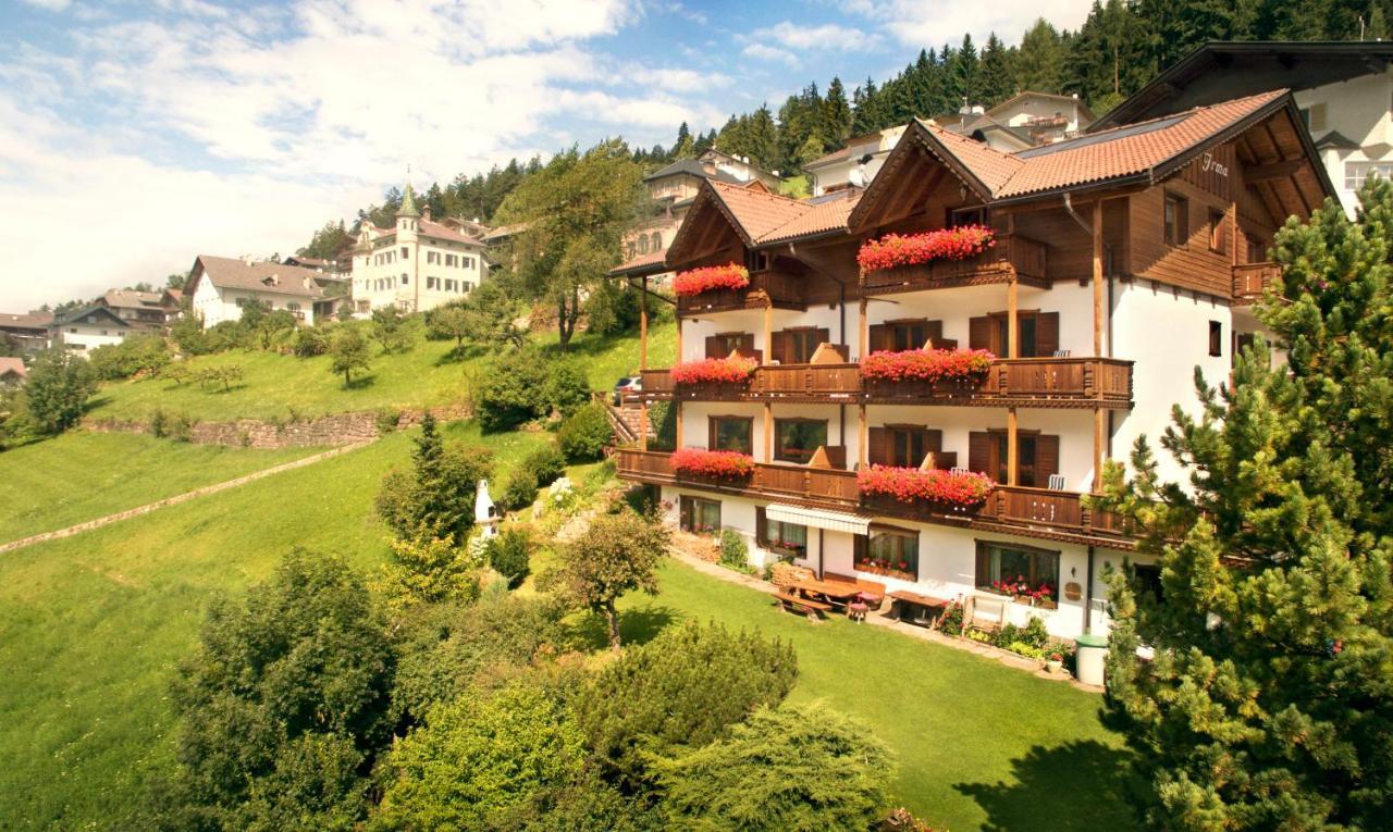 Garni Alba Bed & Breakfast Urtijëi Buitenkant foto